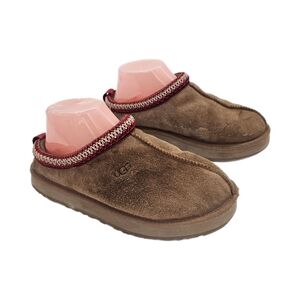 UGG Tazz Platform Slippers Sand Size 6 Women Suede Cozy Fashionable Slip-On